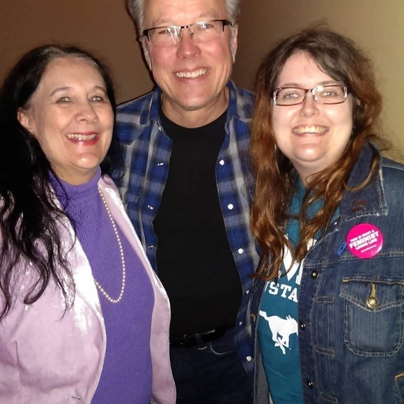 Meet your Posher, Laurie - Picture 2 of 2